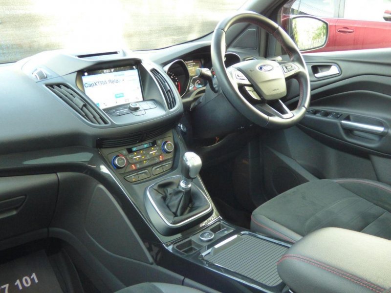FORD KUGA
