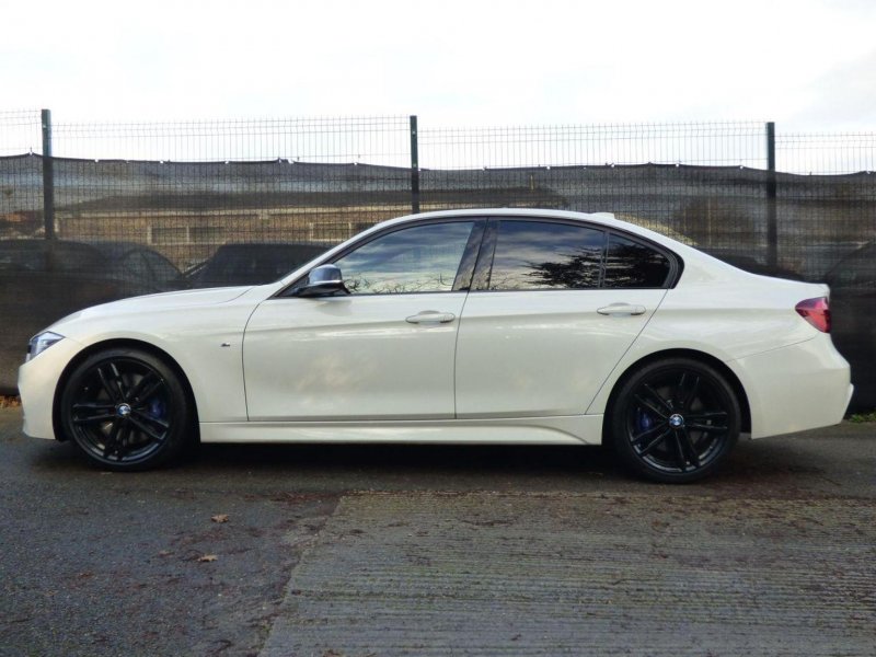 BMW 3 SERIES