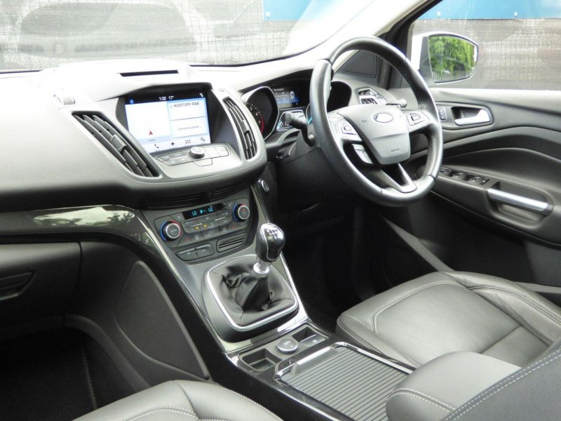 FORD KUGA