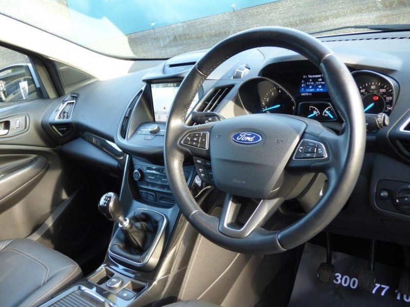 FORD KUGA