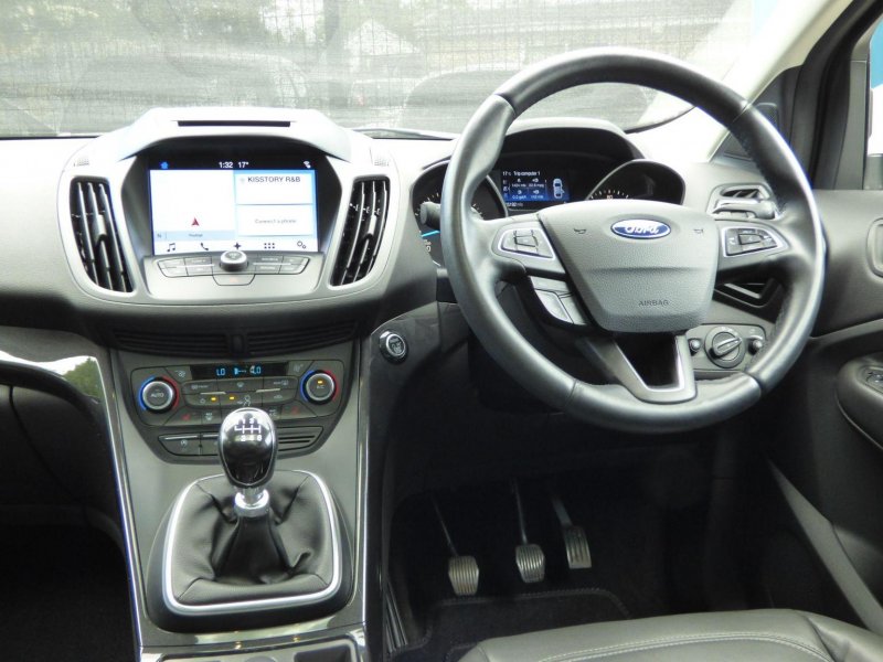 FORD KUGA