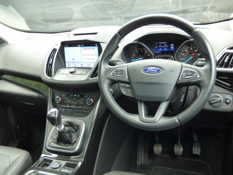 FORD KUGA