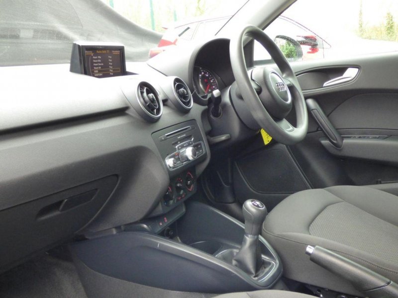 AUDI A1