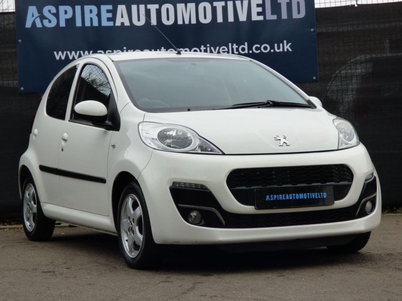 PEUGEOT 107
