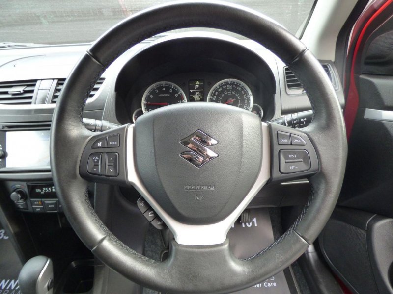 SUZUKI SWIFT