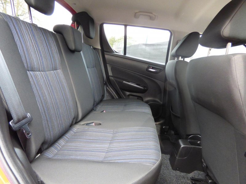 SUZUKI SWIFT