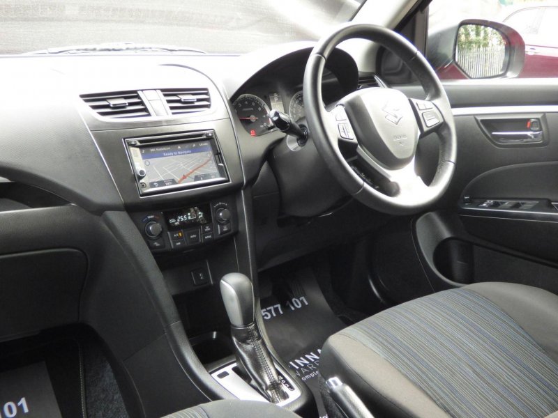 SUZUKI SWIFT
