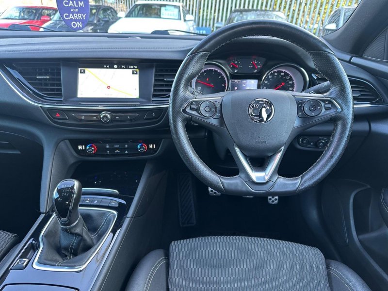 VAUXHALL INSIGNIA