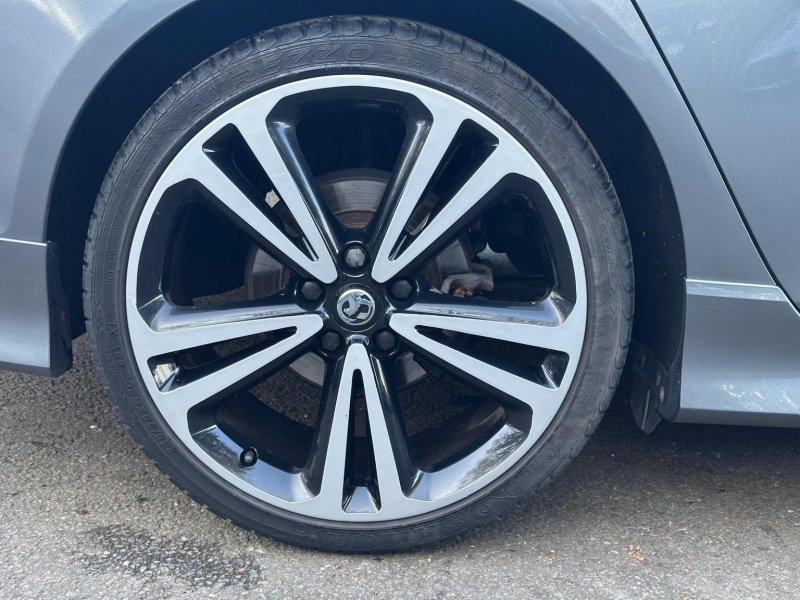 VAUXHALL INSIGNIA