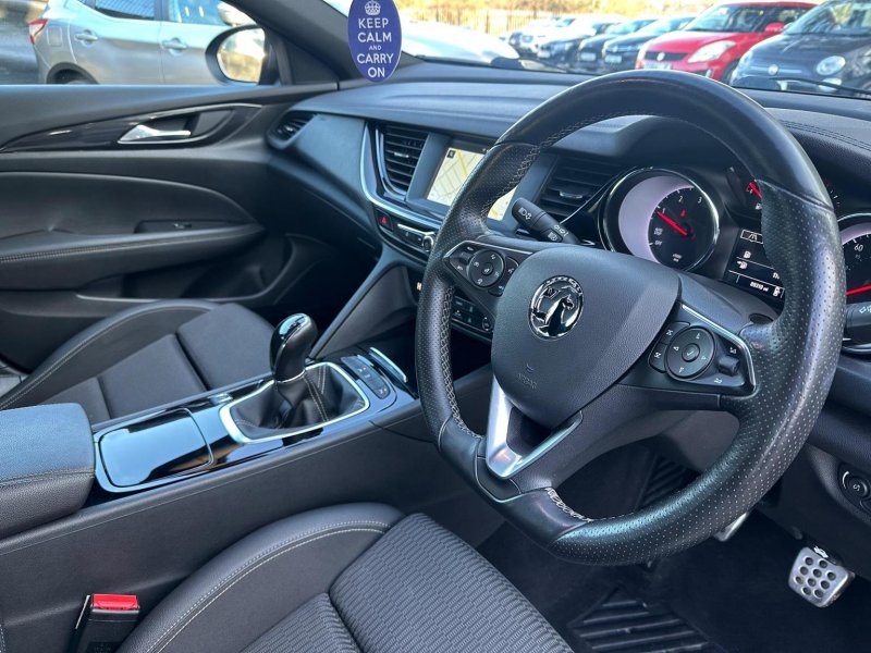 VAUXHALL INSIGNIA