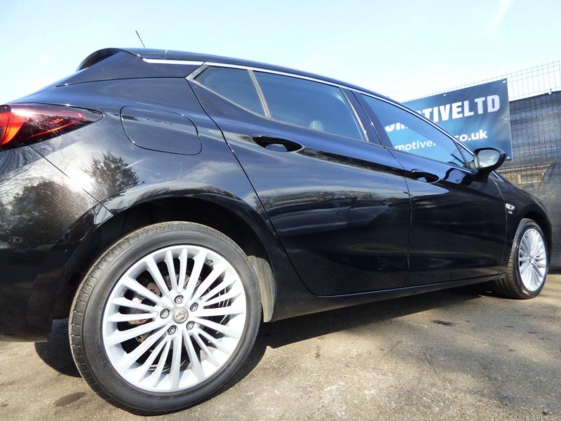 VAUXHALL ASTRA