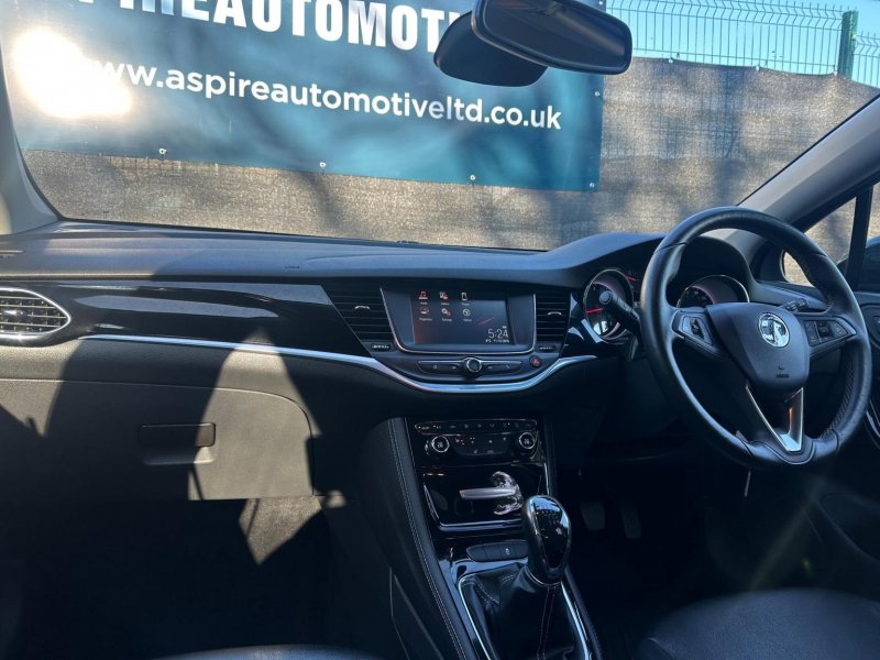 VAUXHALL ASTRA