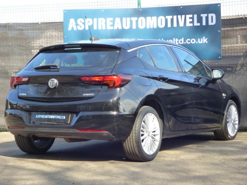 VAUXHALL ASTRA