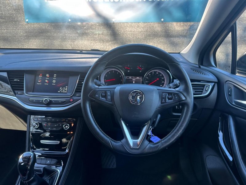 VAUXHALL ASTRA