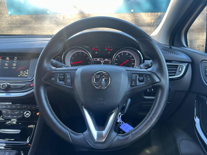 VAUXHALL ASTRA
