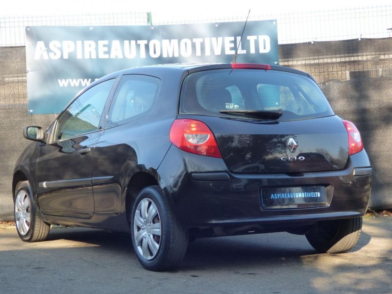RENAULT CLIO