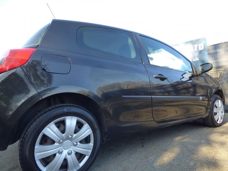 RENAULT CLIO