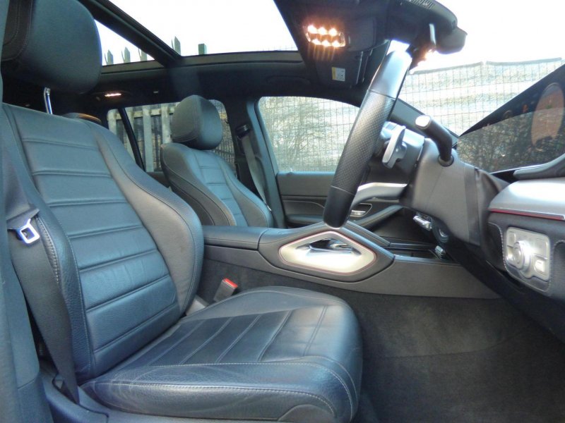 MERCEDES-BENZ GLS