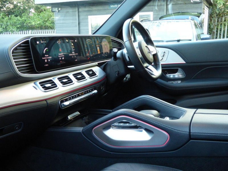 MERCEDES-BENZ GLS