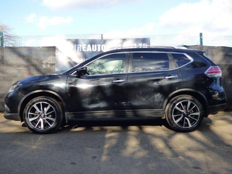 NISSAN X-TRAIL