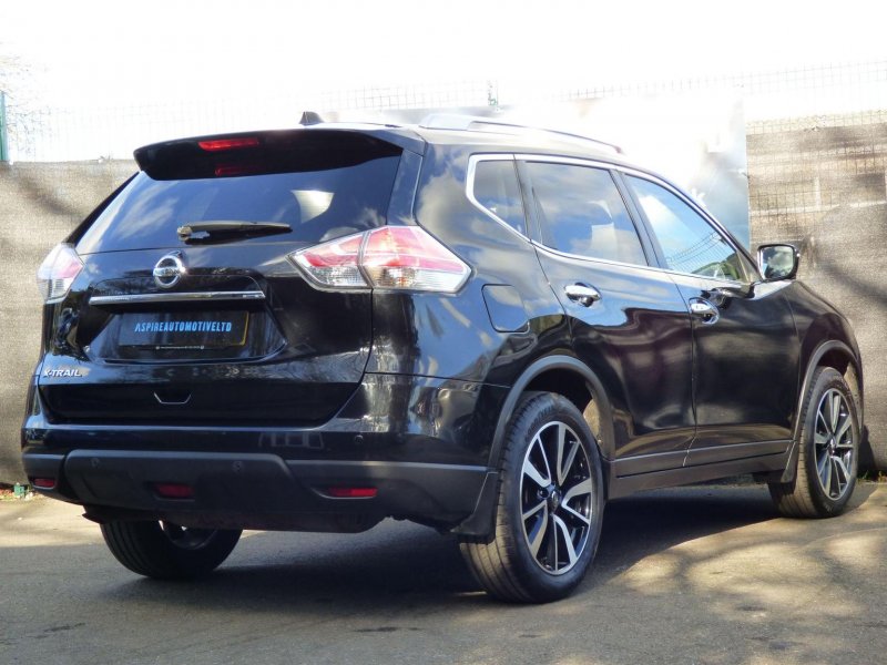 NISSAN X-TRAIL