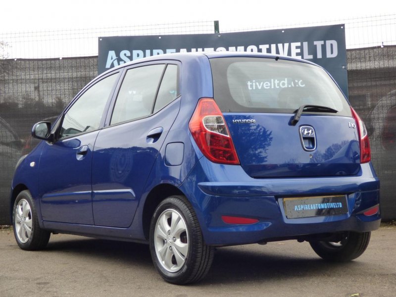 HYUNDAI I10