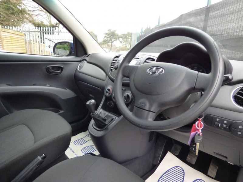 HYUNDAI I10