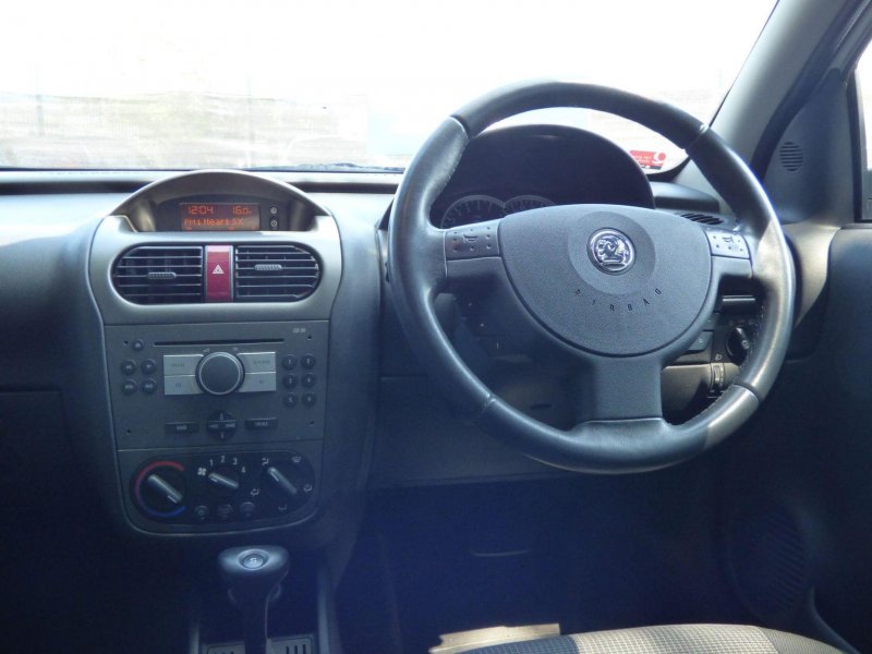 VAUXHALL CORSA