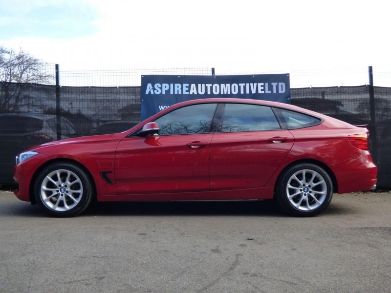 BMW 3 SERIES
