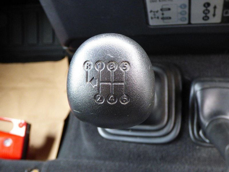LAND ROVER DEFENDER 90