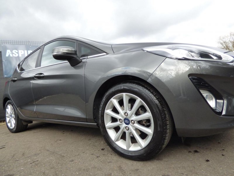 FORD FIESTA