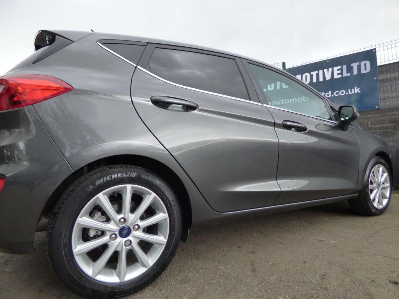 FORD FIESTA