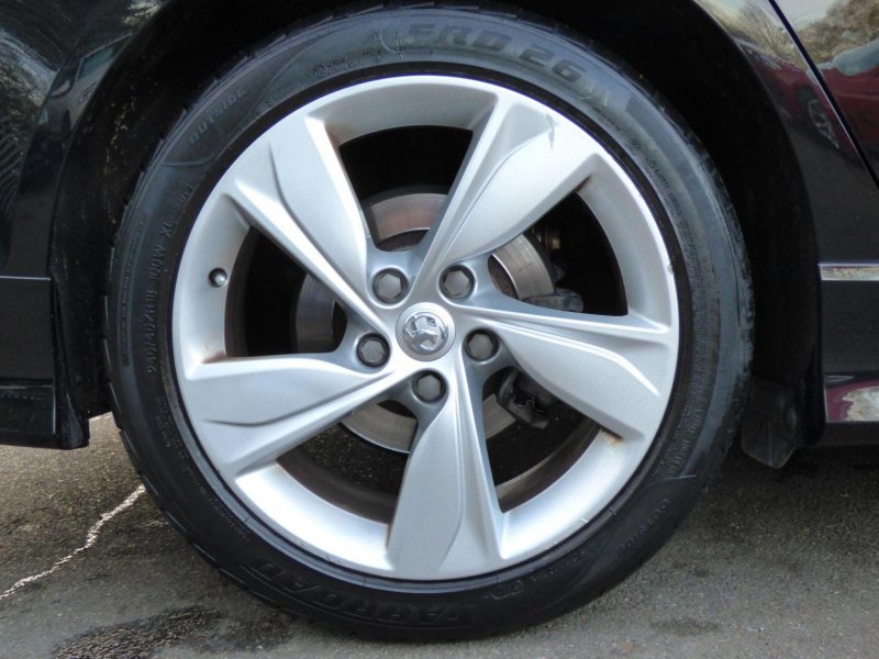VAUXHALL INSIGNIA