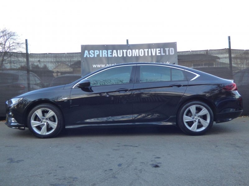 VAUXHALL INSIGNIA