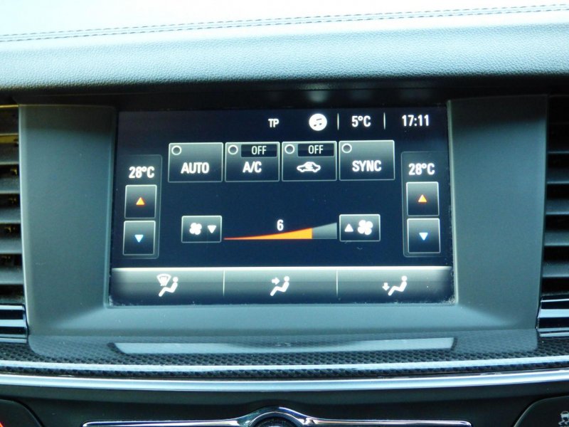 VAUXHALL INSIGNIA