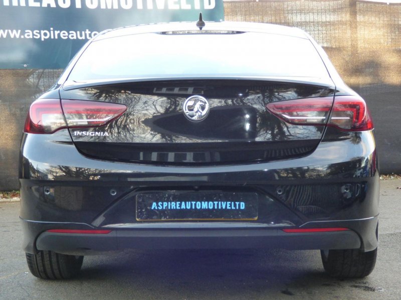 VAUXHALL INSIGNIA
