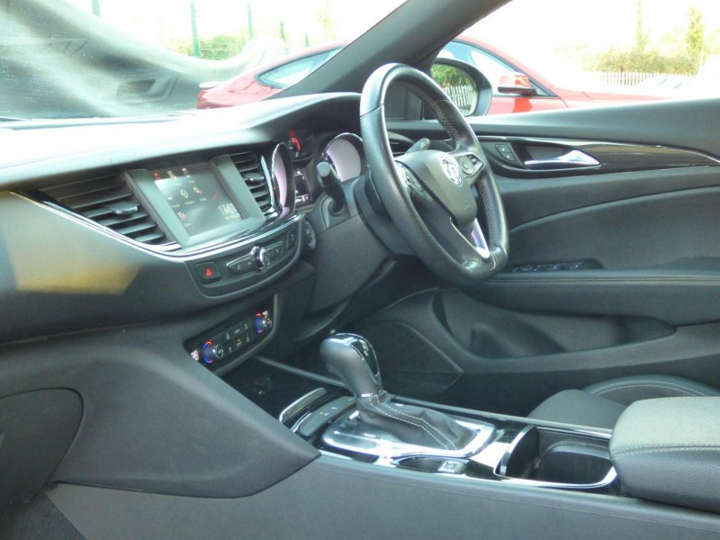 VAUXHALL INSIGNIA