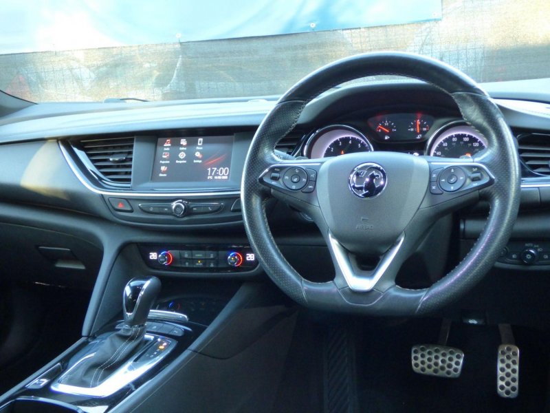 VAUXHALL INSIGNIA
