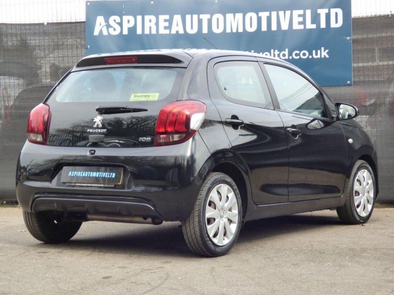 PEUGEOT 108