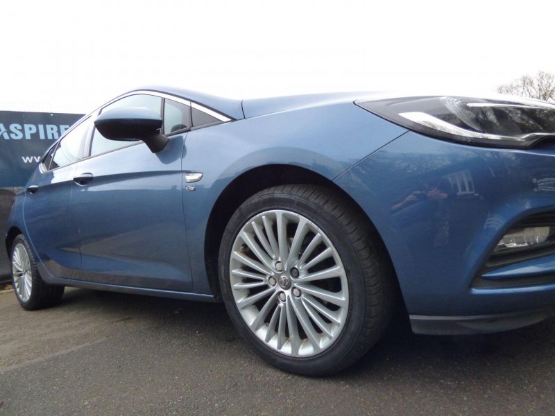 VAUXHALL ASTRA