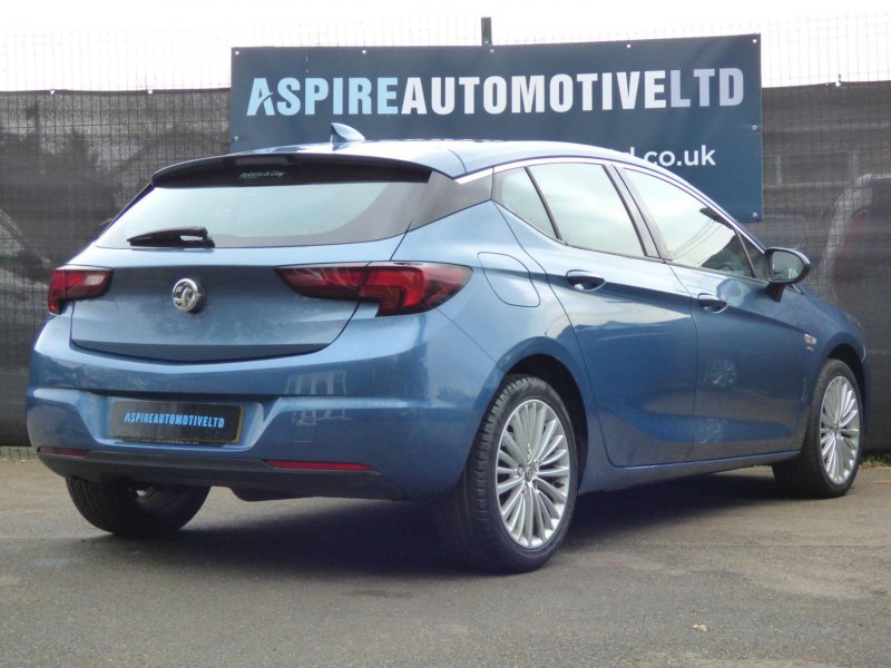 VAUXHALL ASTRA