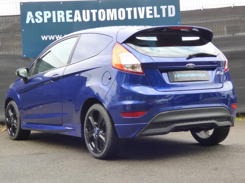 FORD FIESTA VAN