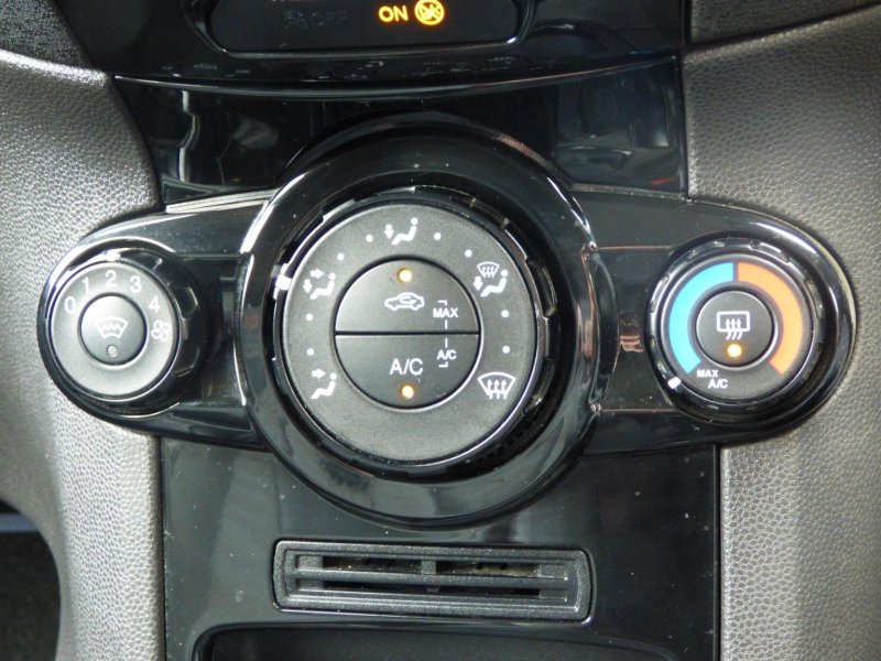 FORD FIESTA VAN
