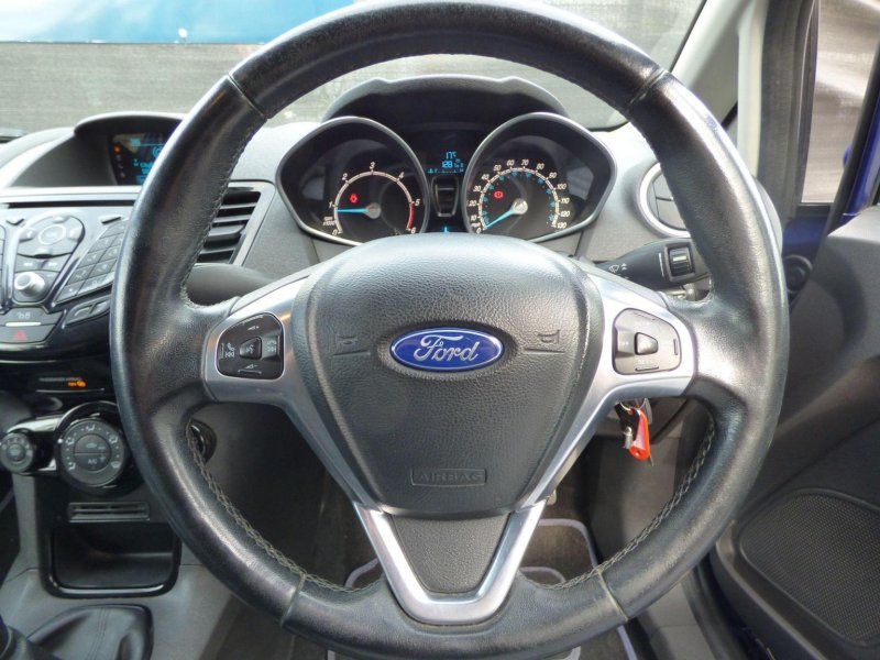 FORD FIESTA VAN