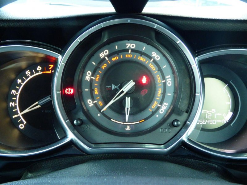 DS AUTOMOBILES DS 3