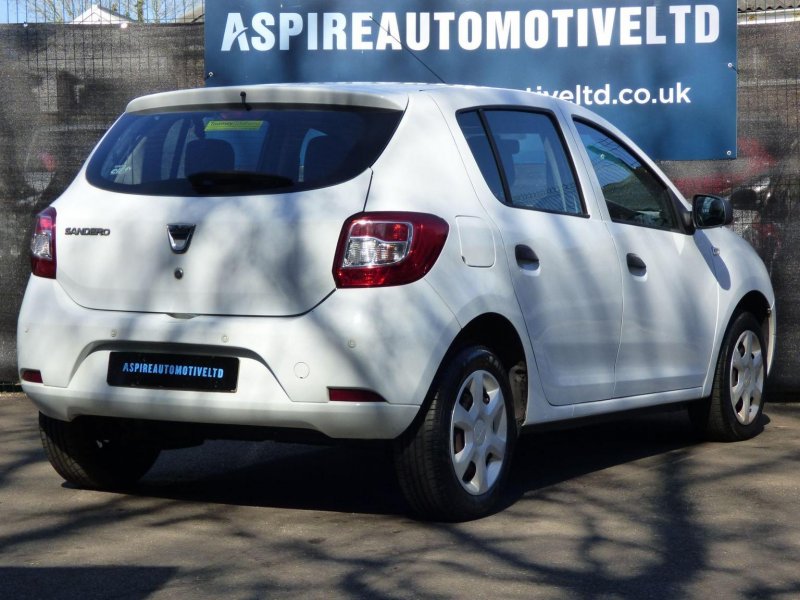 DACIA SANDERO