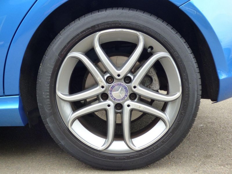 MERCEDES-BENZ A CLASS