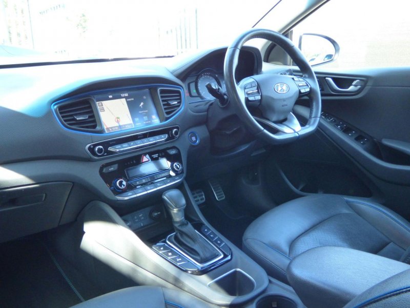 HYUNDAI IONIQ