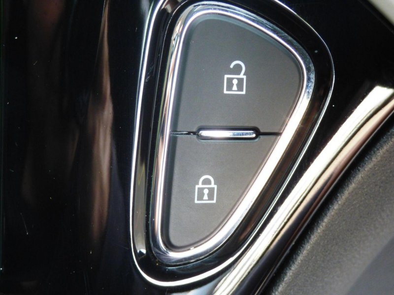 VAUXHALL ADAM
