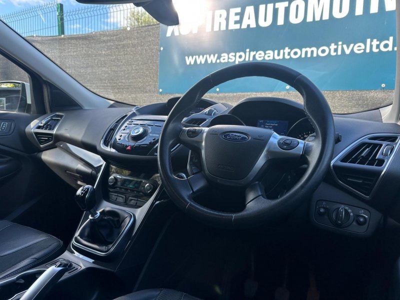 FORD KUGA